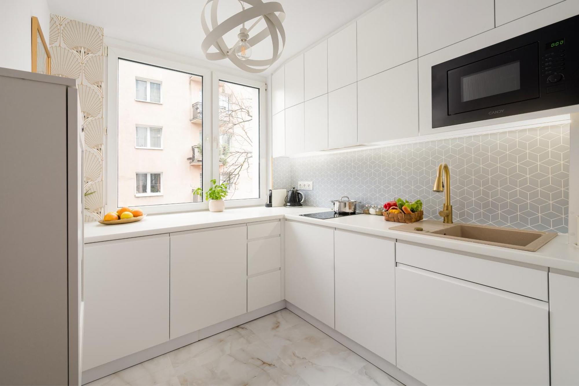 Apartment Grand 5min From Station With A Balcony& Air Conditioning Warschau