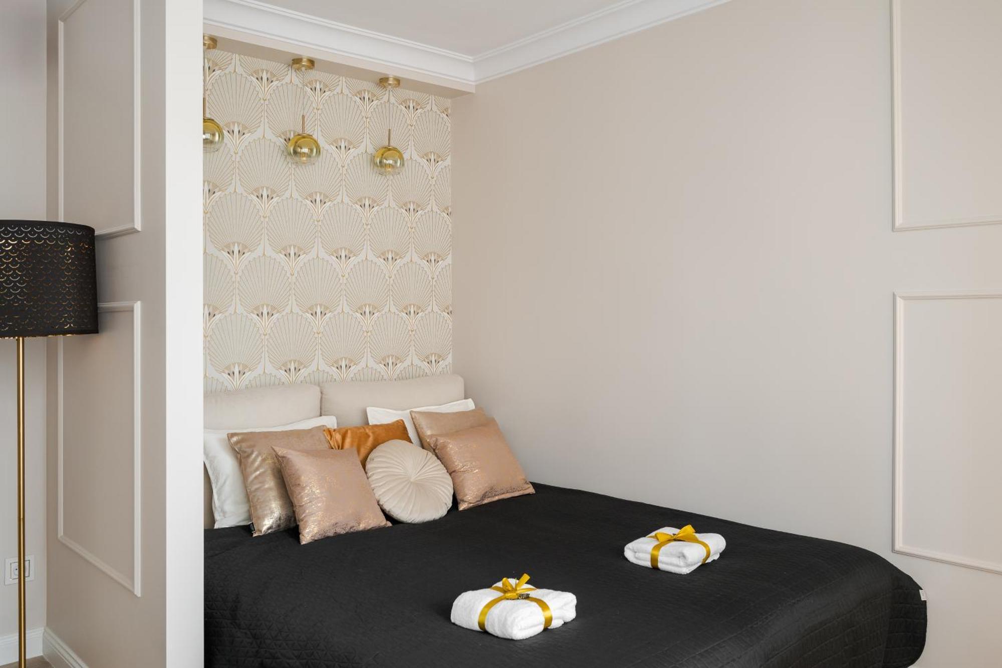 Apartament Grand 5min From Station With A Balcony& Air Conditioning