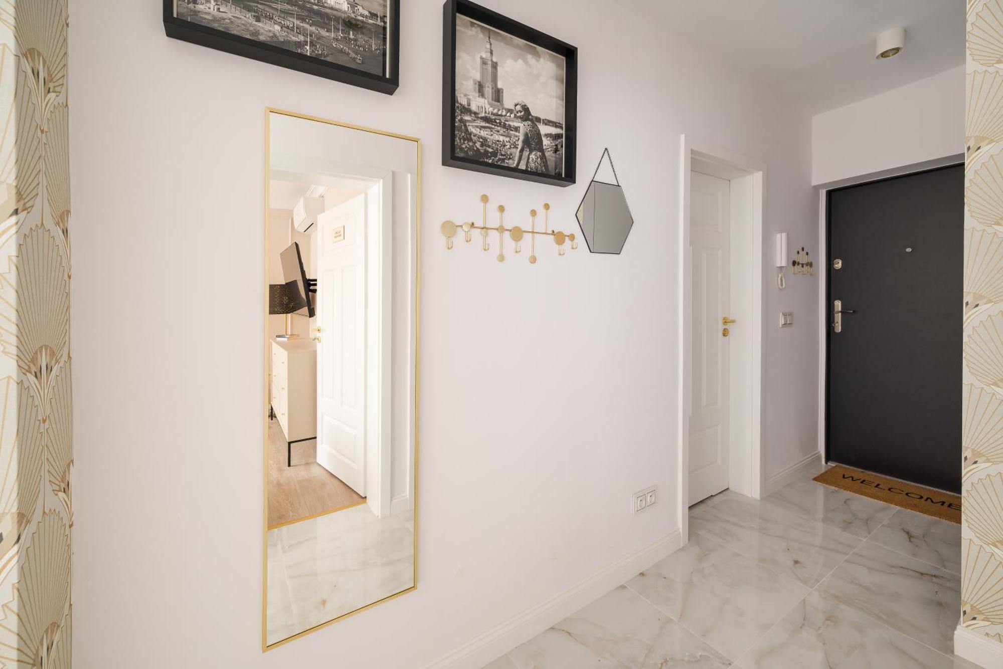 Grand 5min From Station With A Balcony& Air Conditioning * Warszawa